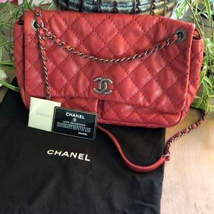 Chanel, Can be worn long and short.